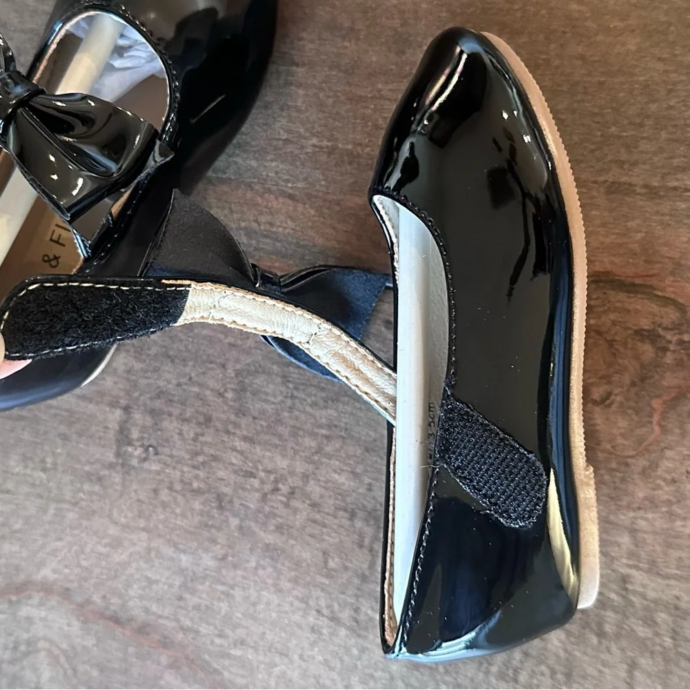 Felix & Flora Black Shiny Patent Leather Shoes with Bow 5 Toddler Girl